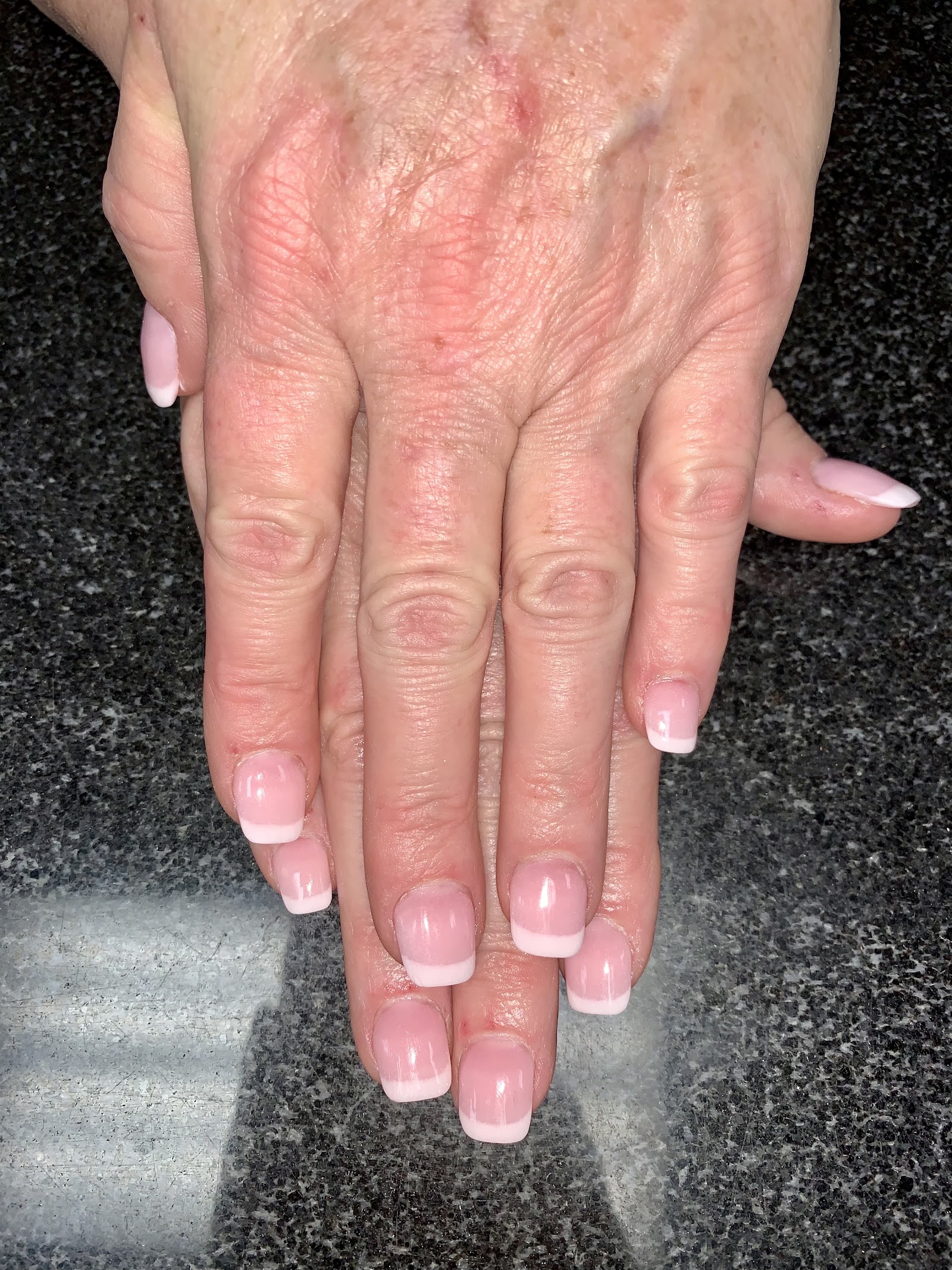 Golden Shears & Nails nail photo 2